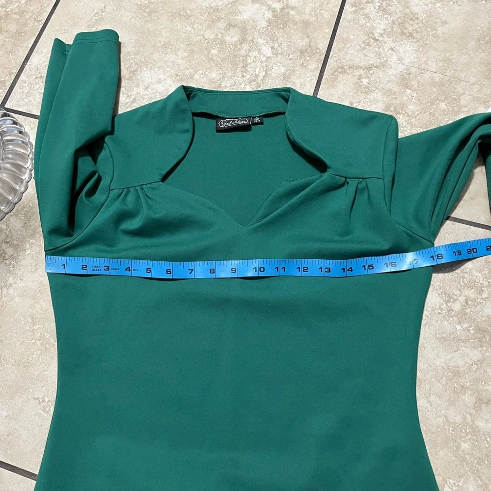 Voodoo Vixen Green Blouse - Picture 7 of 8